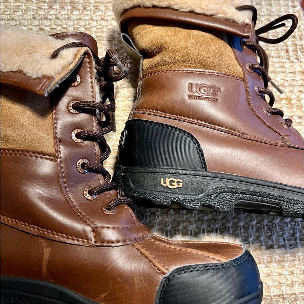 Ugg 🥾 boots